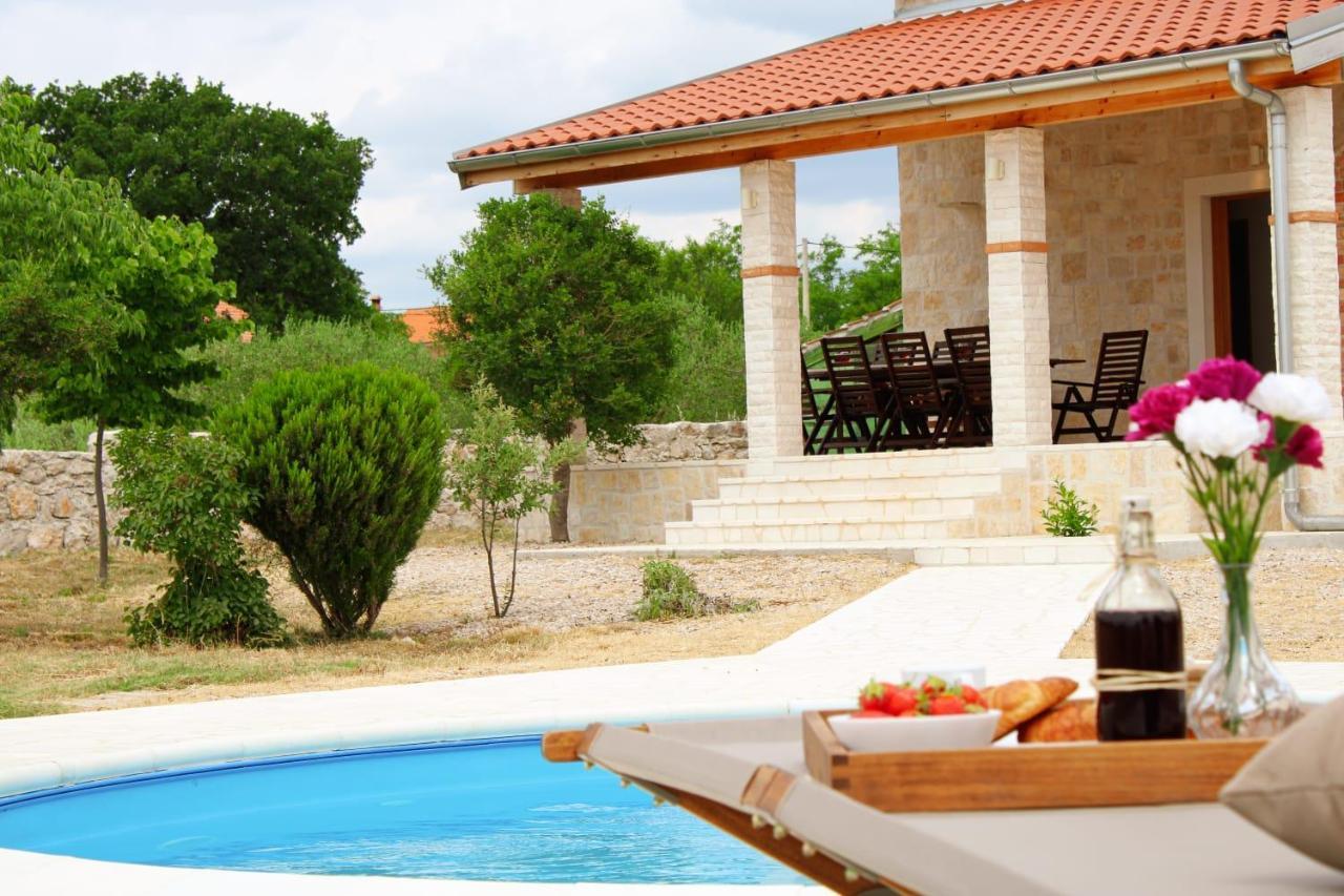 Villa Stone Pearl With Heated Swimming Pool Sveti Filip i Jakov Exterior foto